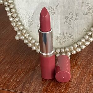 NWT Clinique Love Pop 13 Lipstick This Classic Shade Goes Well from Day to Night